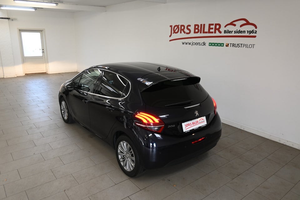 Peugeot 208 1,6 BlueHDi 100 Desire 5d