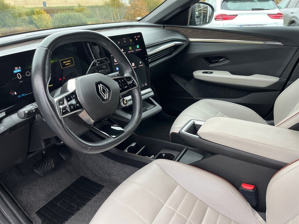 Renault Megane E-Tech 60 Iconic 5d