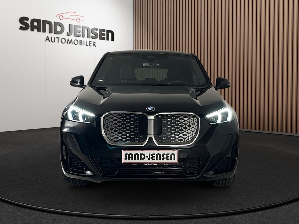 BMW iX1 xDrive30 M-Sport 5d