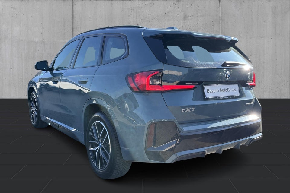 BMW iX1 eDrive20 Fully Charged M-Sport 5d