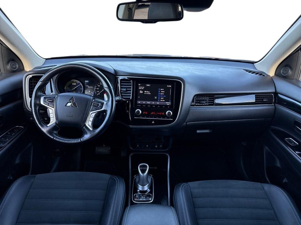 Mitsubishi Outlander 2,4 PHEV Intense CVT 4WD 5d