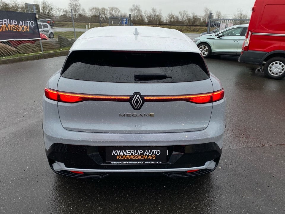 Renault Megane E-Tech 40 Techno 5d