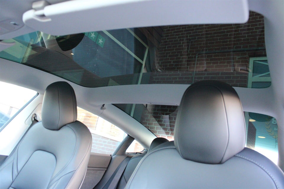 Tesla Model 3 Long Range AWD 4d