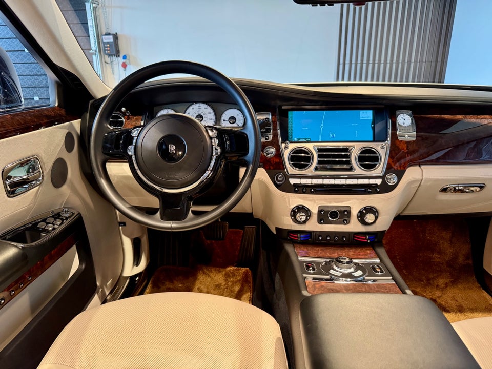 Rolls-Royce Ghost 6,6 aut. 4d