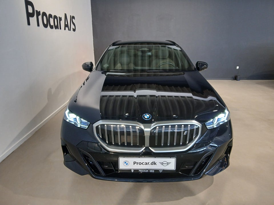 BMW i5 eDrive40 Touring Fully Charged M-Sport 5d