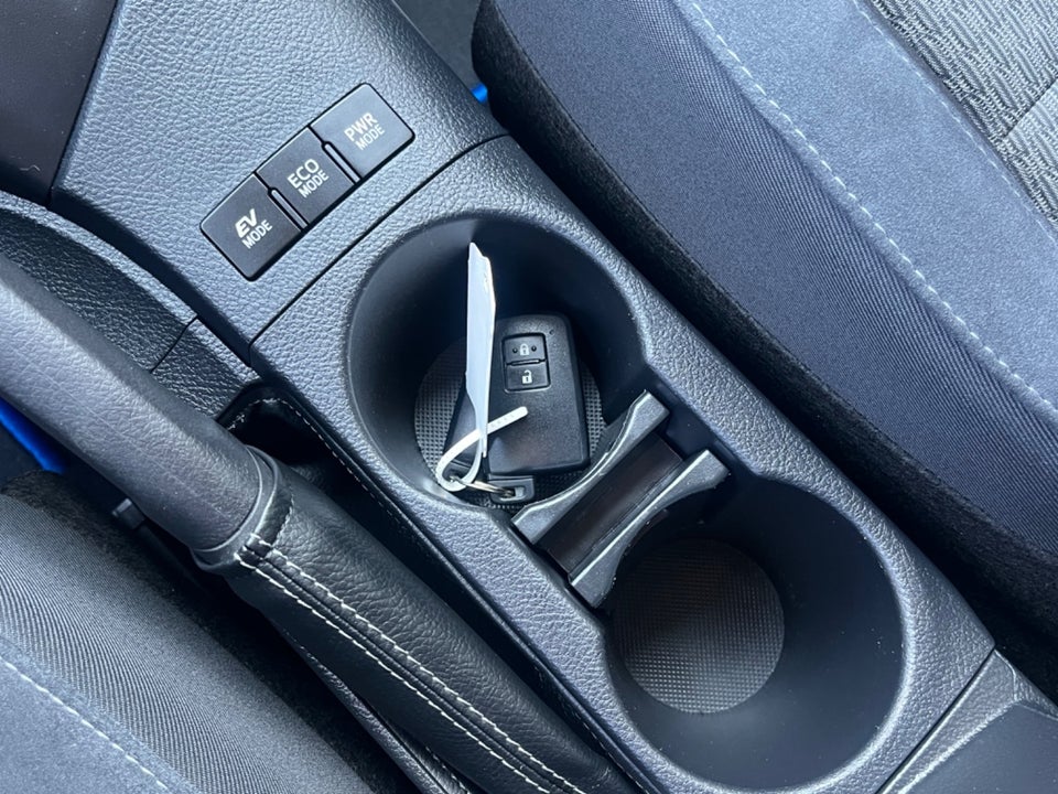 Toyota Auris 1,8 Hybrid H2 Selected CVT 5d