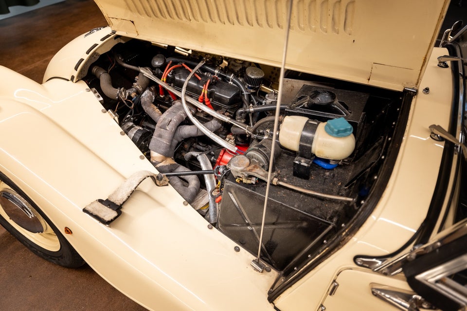 Morgan 4/4 1,6 4 seater 2d