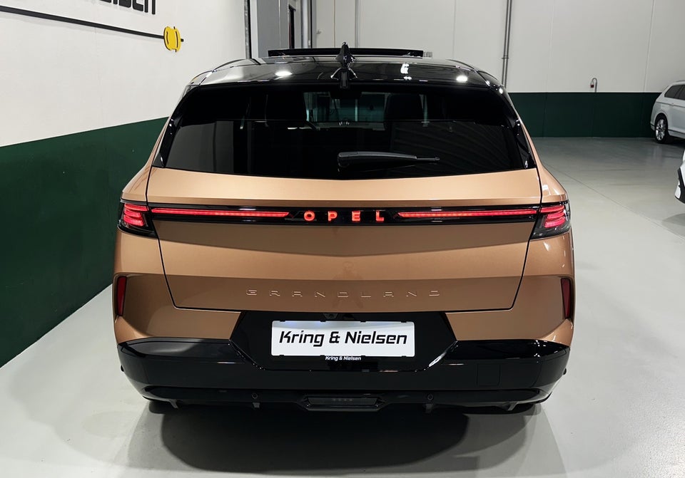 Opel Grandland-e 73 GS Sky 5d