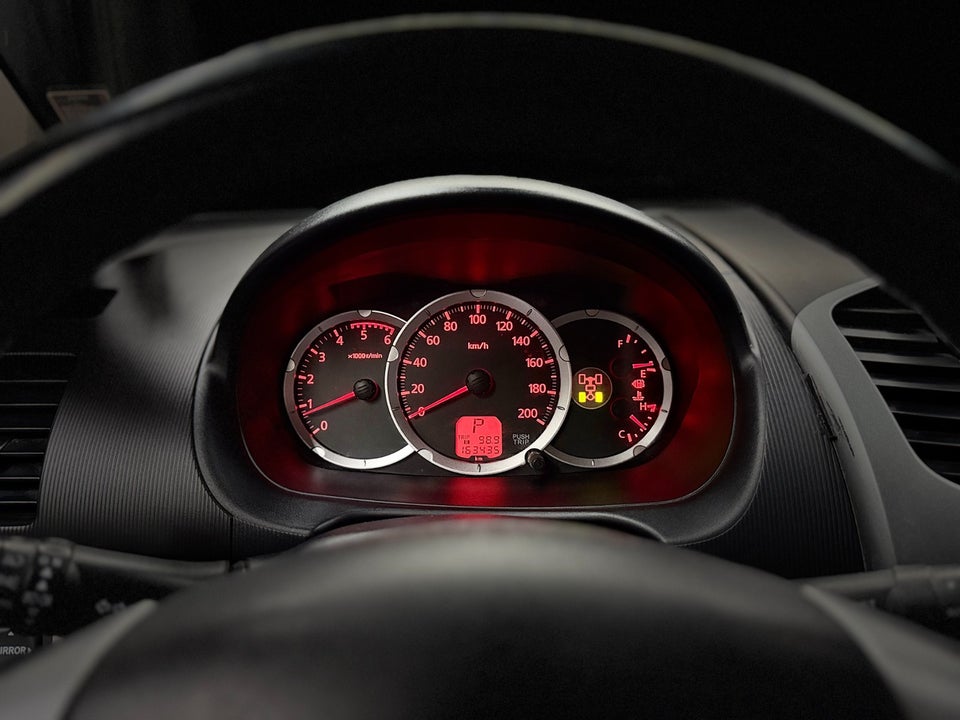 Mitsubishi L200 2,5 DI-D Db.Kab Intense aut. 4d