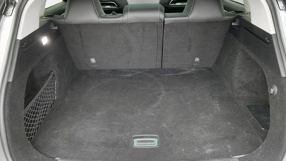 MG Marvel R Luxury 5d