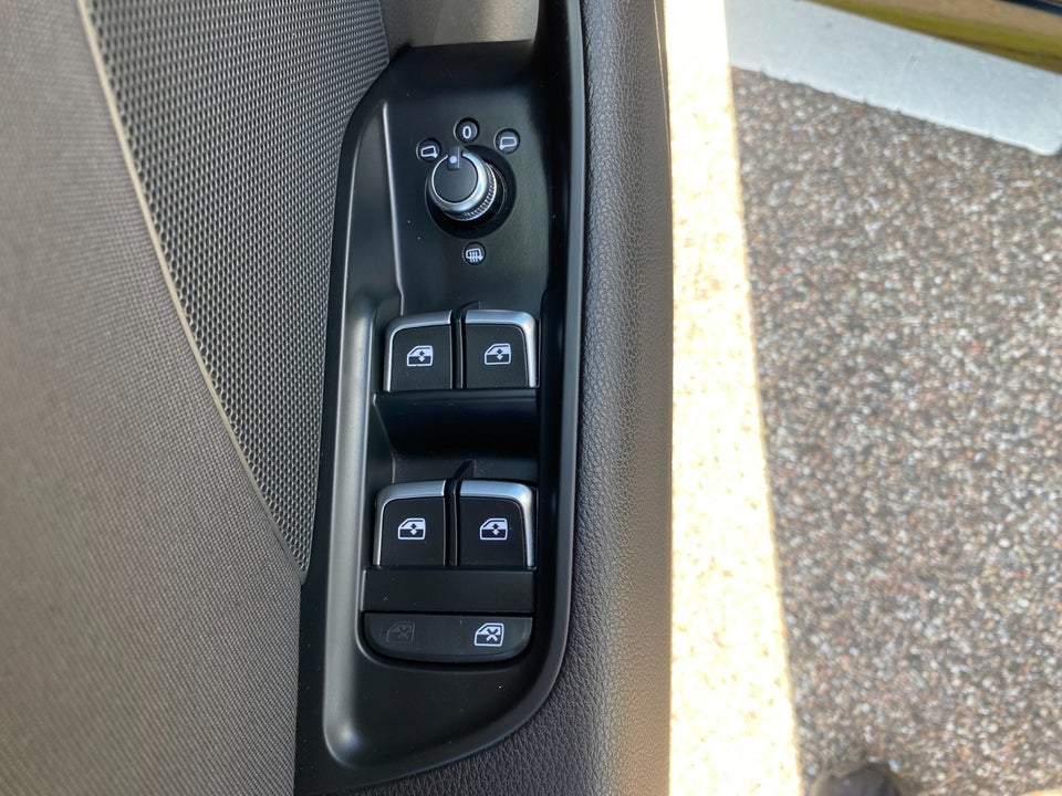 Audi A3 35 TDi S-line S-tr. 4d