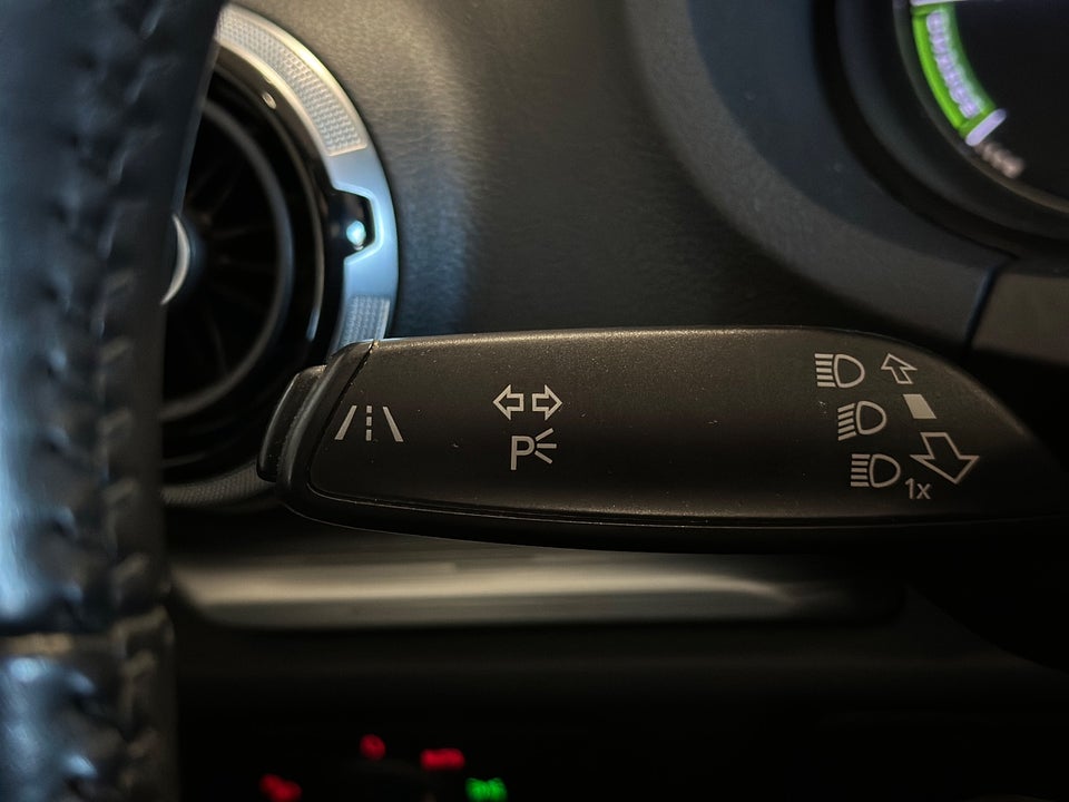 Audi A3 1,4 e-tron Ambition Sportback S-tr. 5d