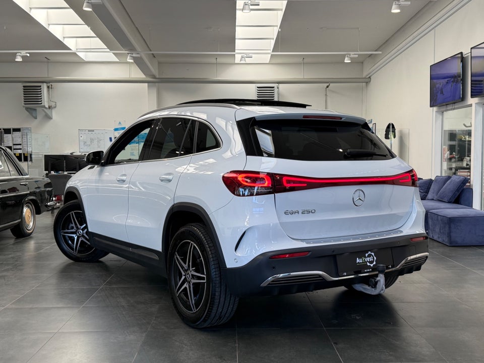 Mercedes EQA250 AMG Line 5d
