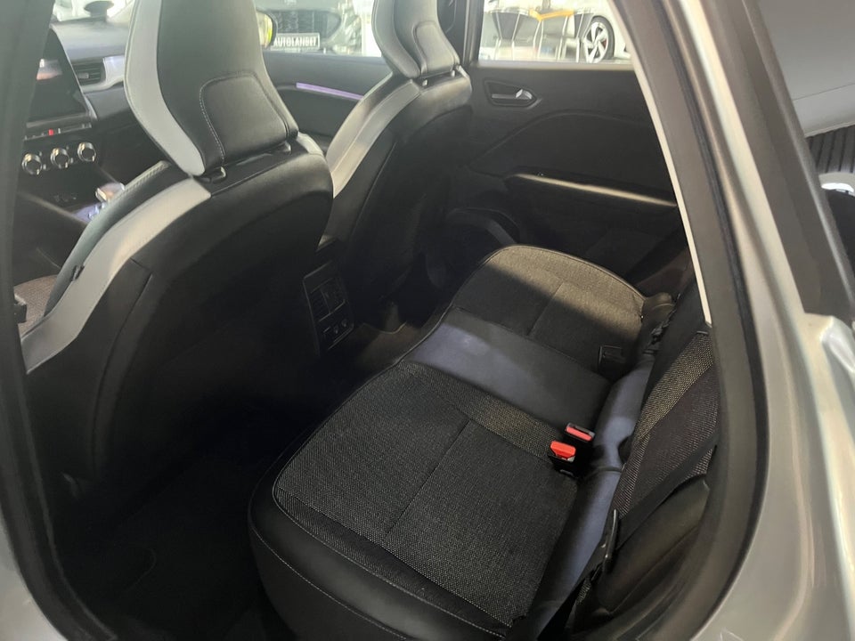 Renault Captur 1,6 E-Tech Intens 5d