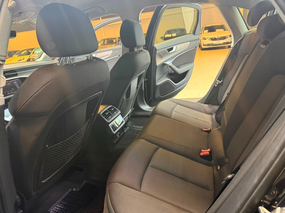 Audi A6 50 TFSi e Sport quattro S-tr. 4d