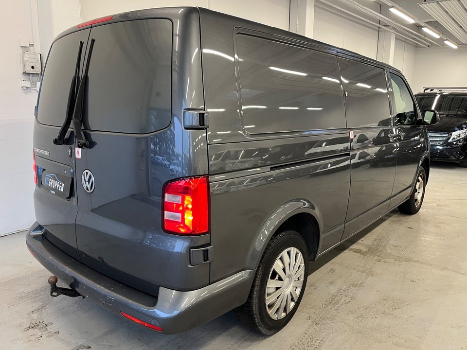 VW Transporter 2,0 TDi 204 Kassevogn DSG lang