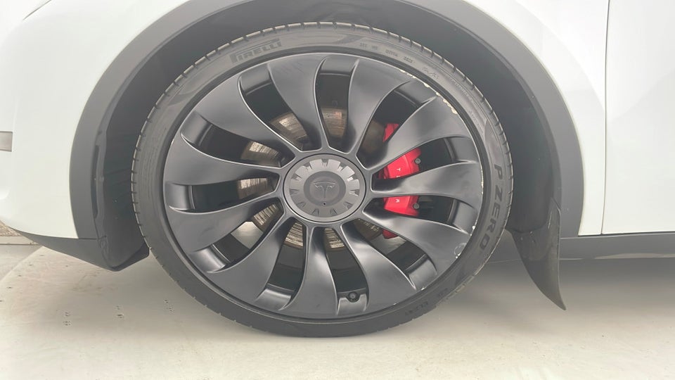 Tesla Model Y Performance AWD 5d