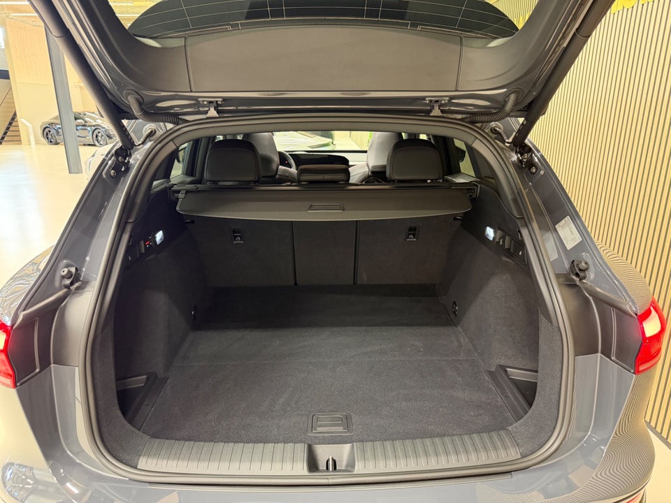 Audi Q6 e-tron Edition One S-line quattro 5d