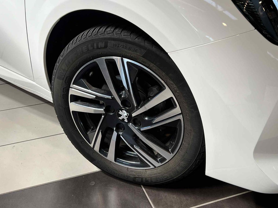 Peugeot 208 1,2 PureTech 75 Active 5d