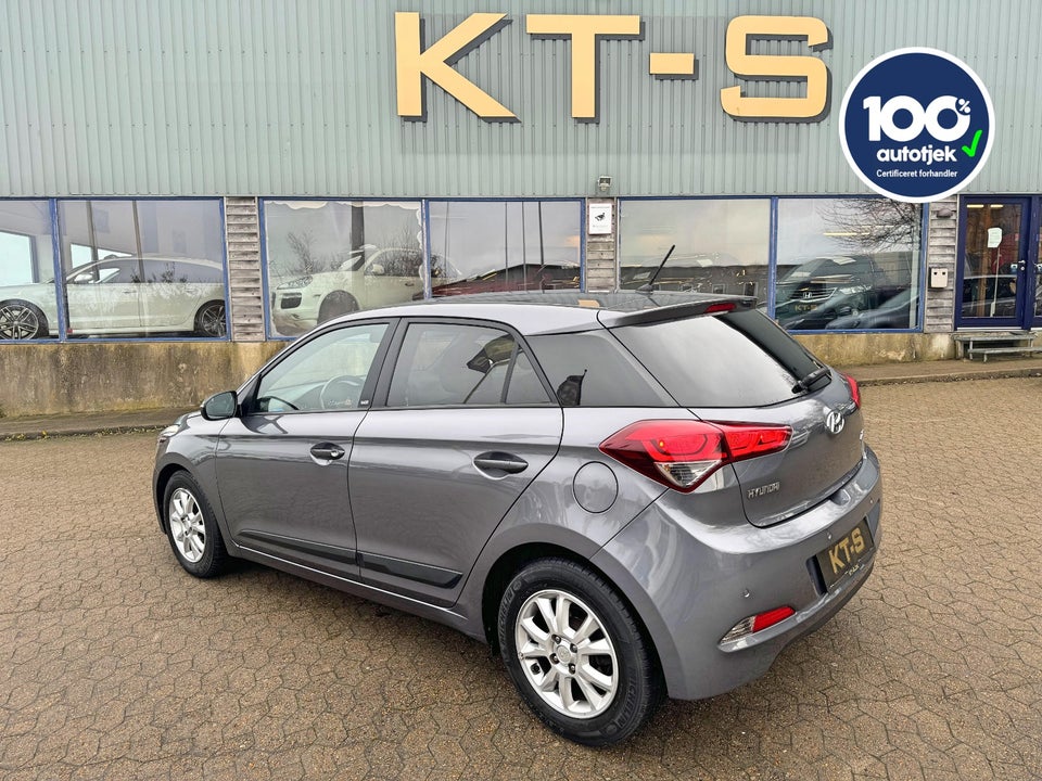 Hyundai i20 1,25 GO EM 5d