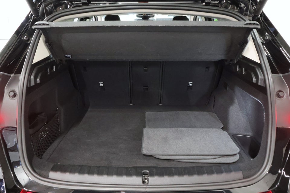 BMW iX1 xDrive30 X-Line 5d