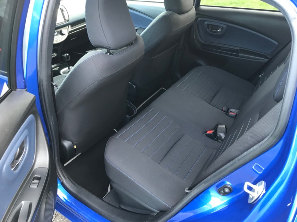 Toyota Yaris 1,5 VVT-i Flavour 5d