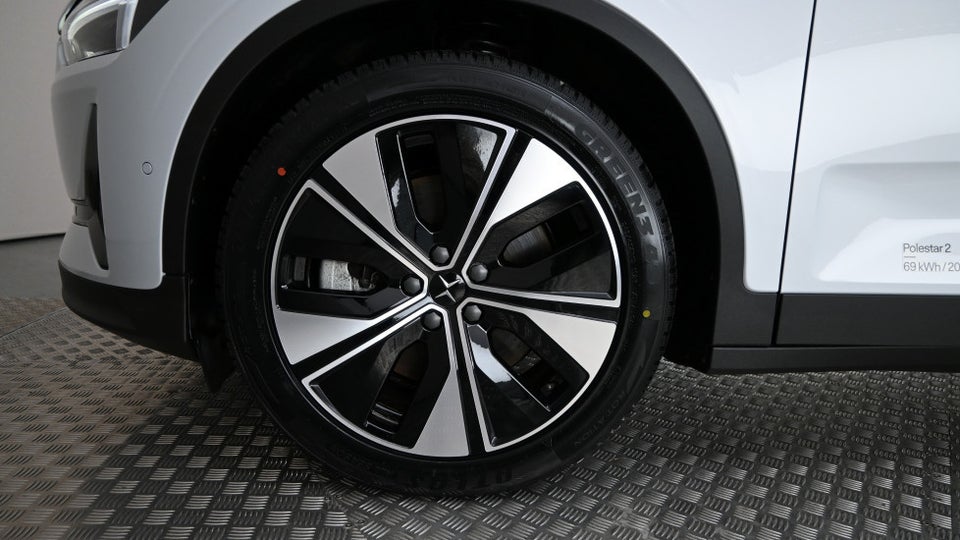Polestar 2 Standard Range 5d