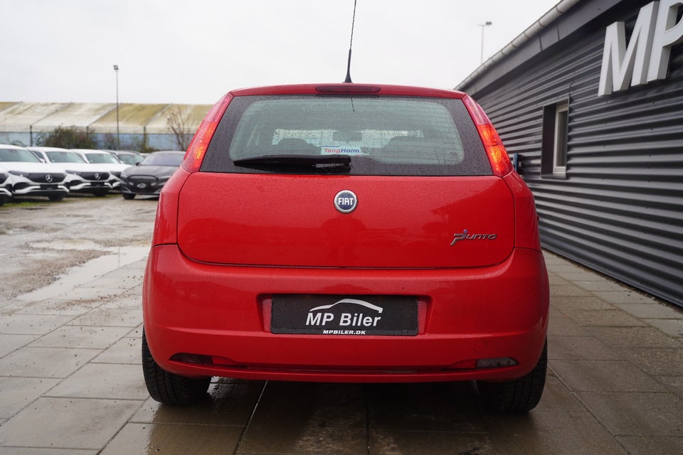 Fiat Grande Punto 1,4 16V Dynamic 5d