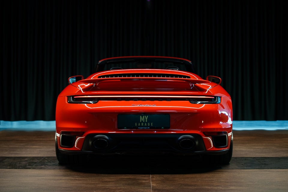 Porsche 911 Turbo S 3,8 Cabriolet PDK 2d