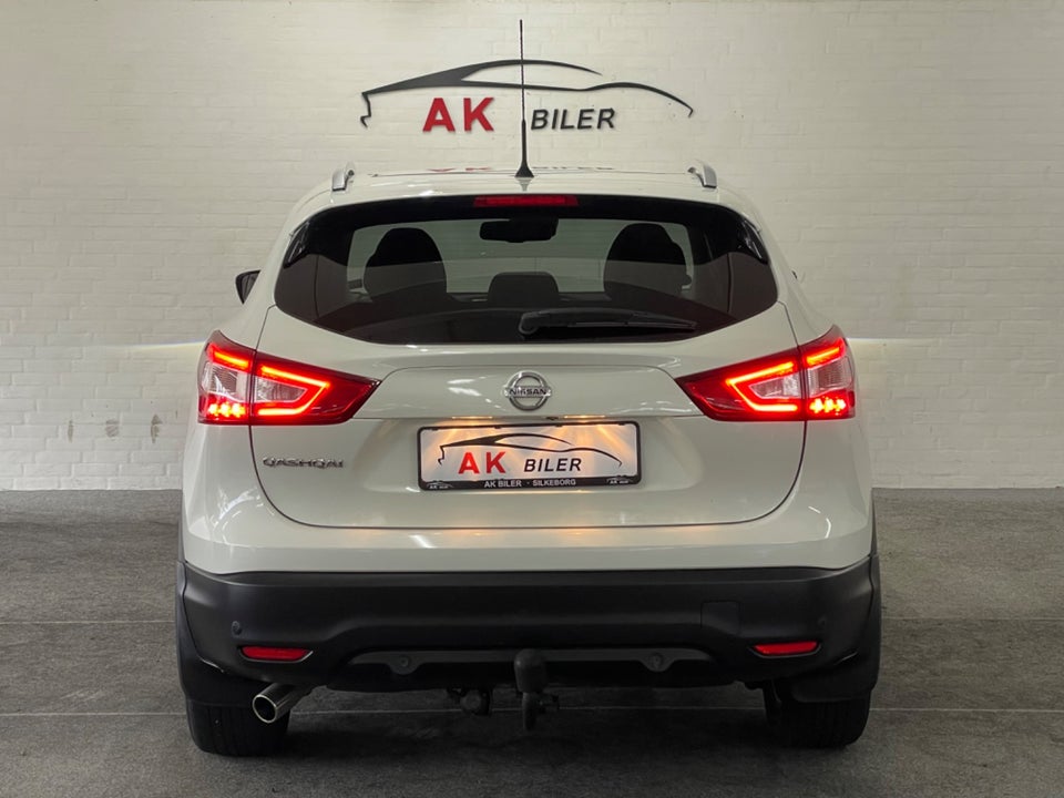 Nissan Qashqai 1,6 dCi 130 Tekna X-tr. 5d