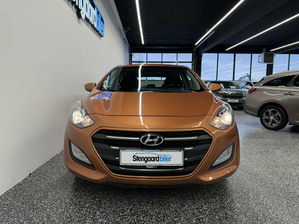Hyundai i30 1,4 Trend 5d