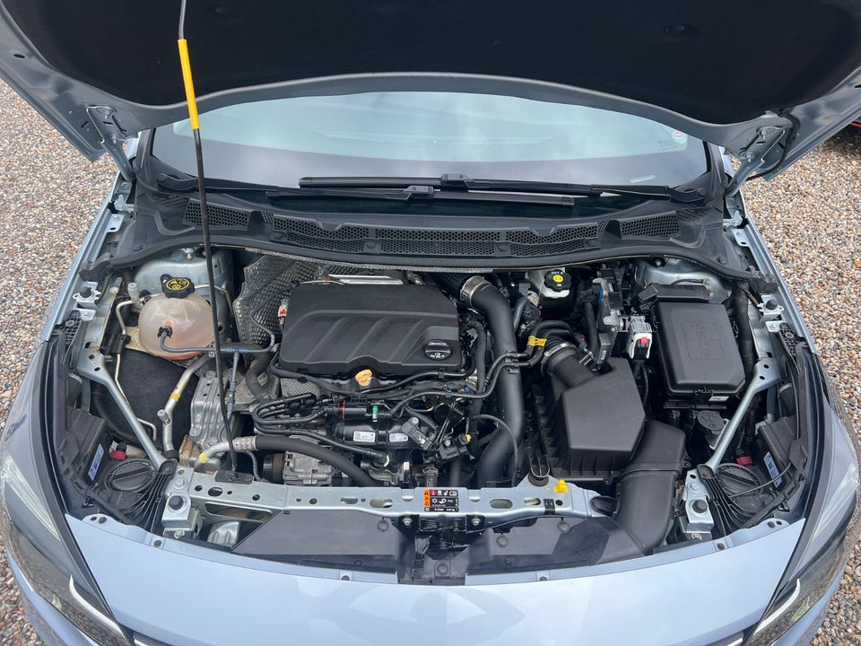 Opel Astra 1,2 T 110 Elegance 5d