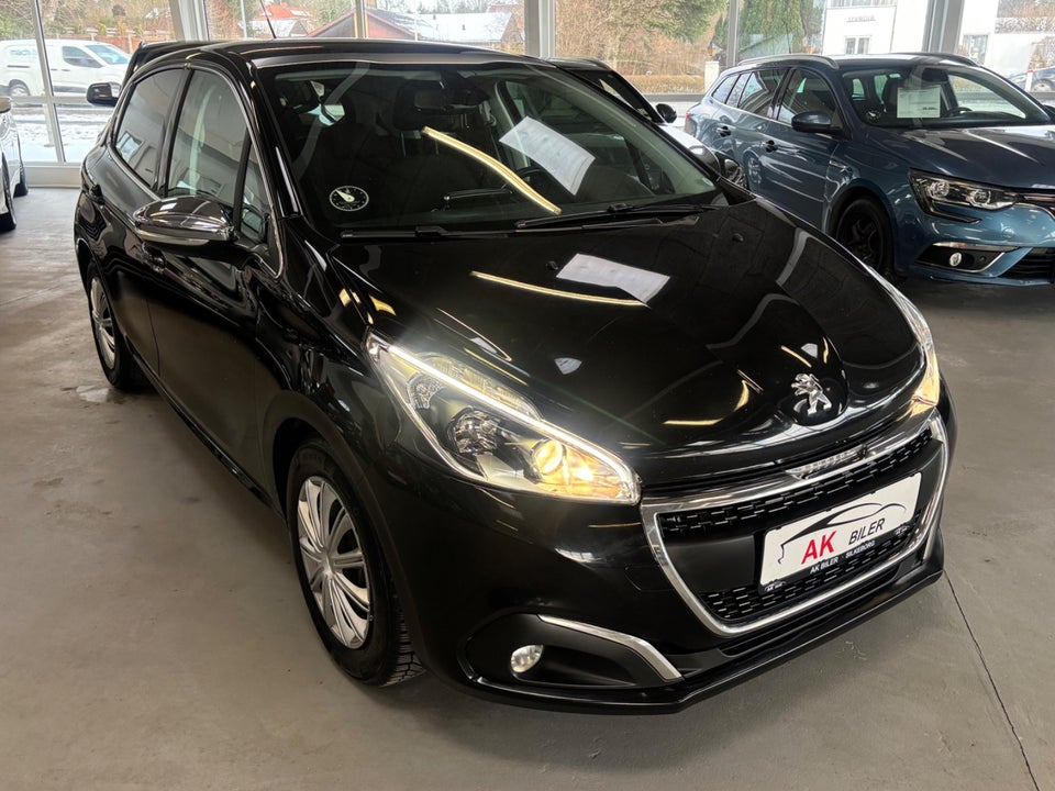 Peugeot 208 1,6 BlueHDi 100 Desire Sky 5d
