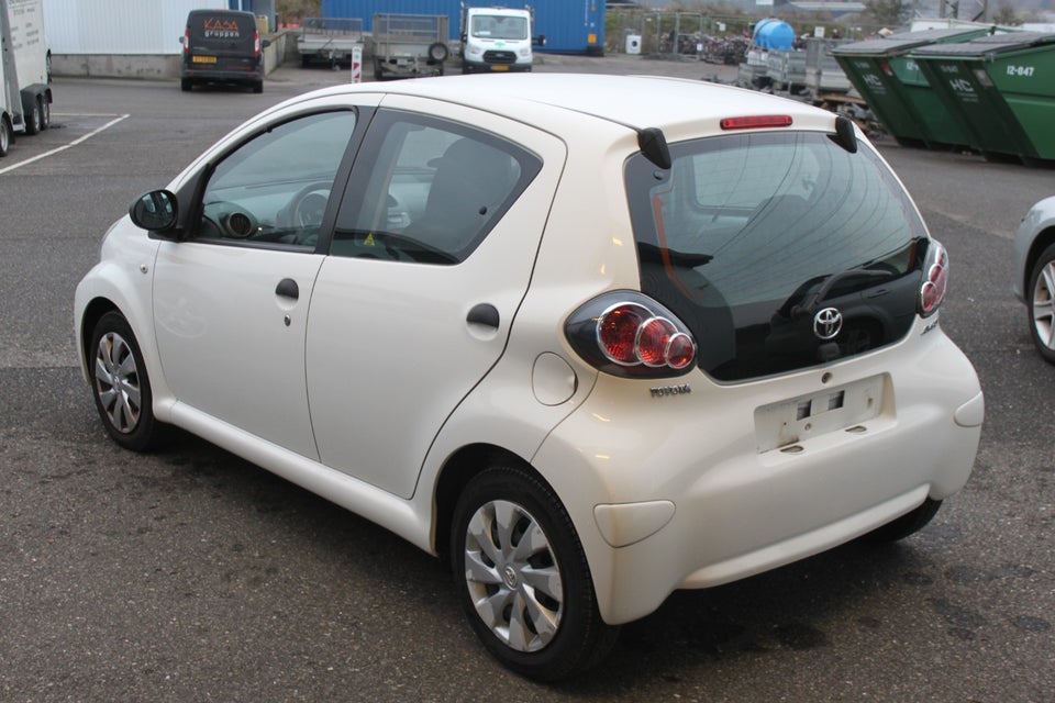 Toyota Aygo 1,0 Plus 5d