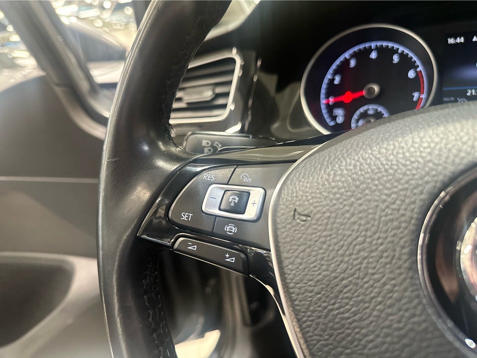 VW Golf VII 1,5 TSi 150 Highline DSG 5d