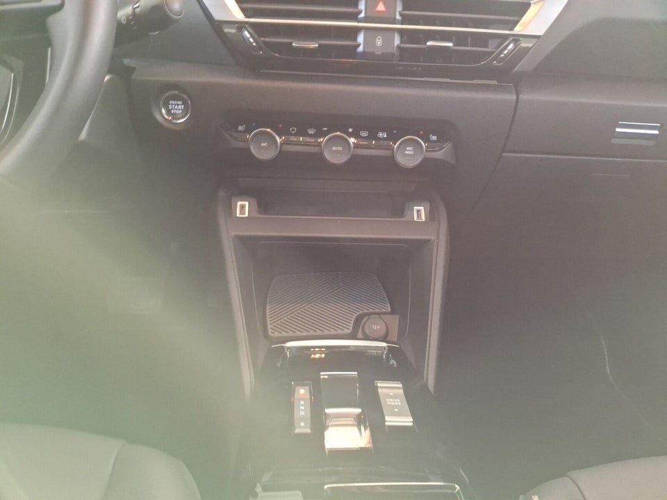 Citroën ë-C4 X 54 Ë-Series 4d