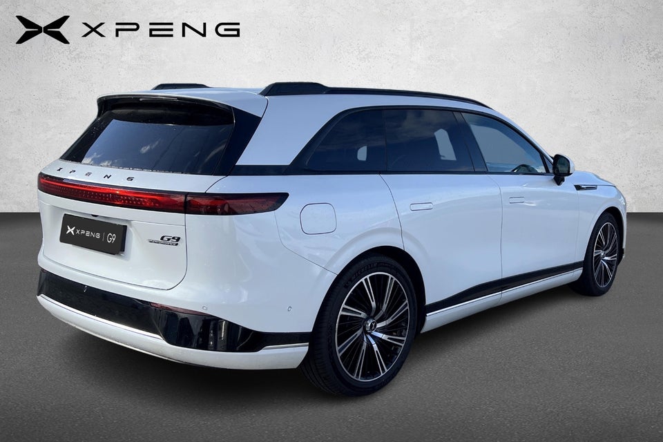Xpeng G9 Performance 5d