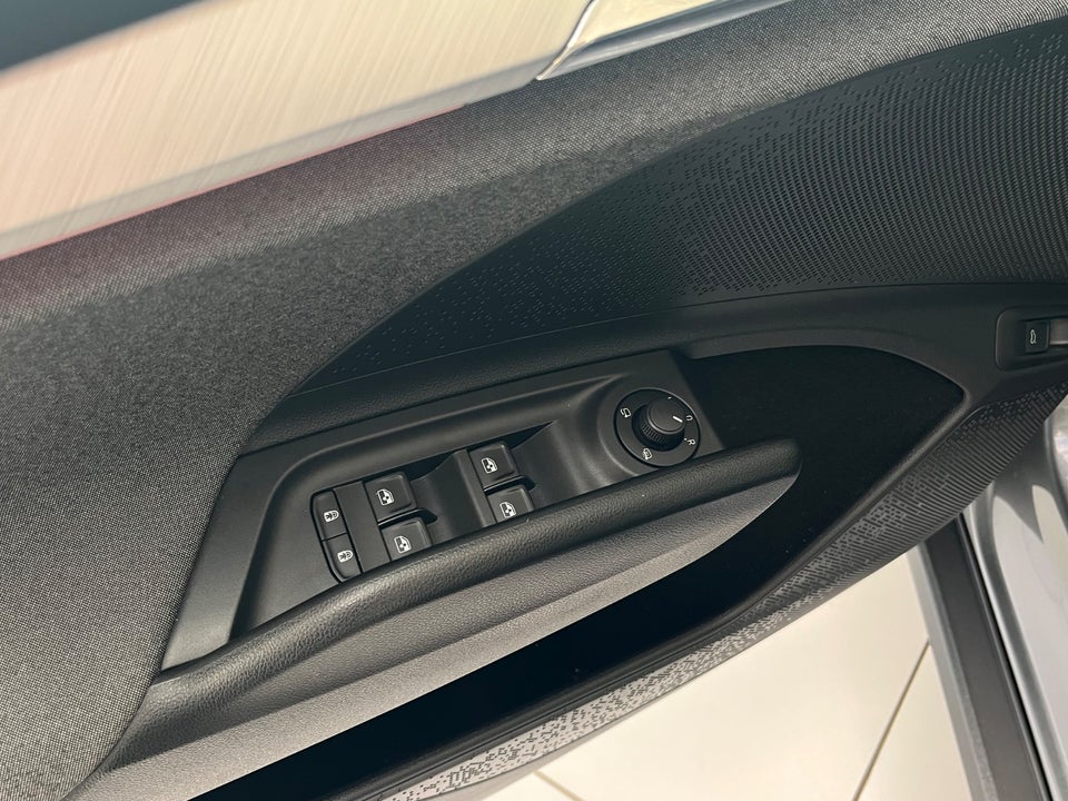 Skoda Enyaq 80 iV Loft 5d