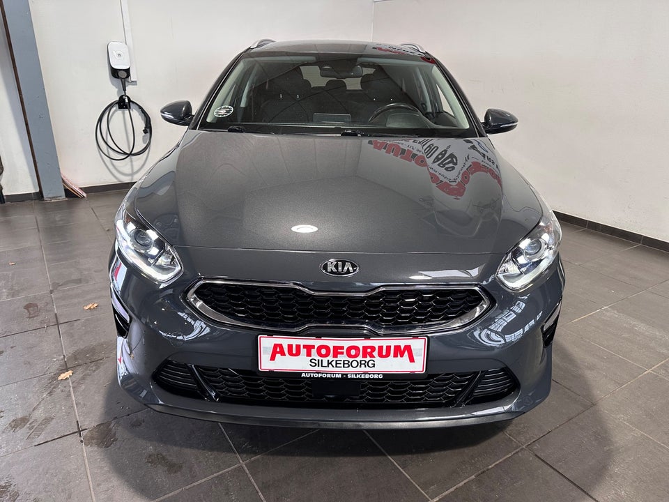 Kia Ceed 1,6 CRDi 136 Intro Edition SW DCT 5d