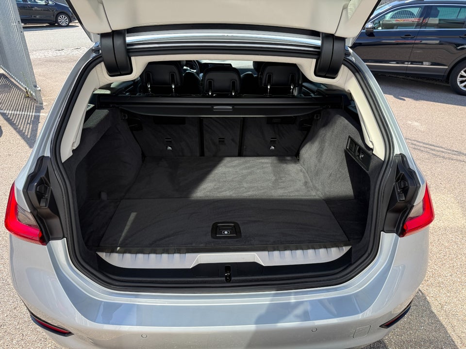 BMW 330e 2,0 Touring Sport Line aut. 5d