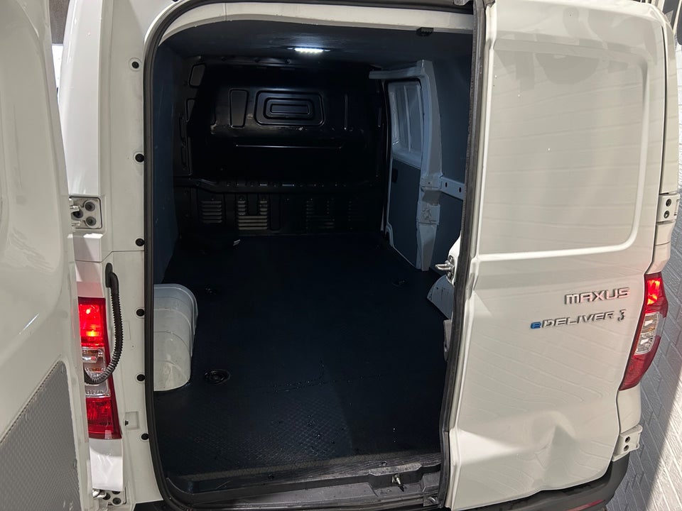 Maxus e-Deliver 3 35 Cargo Van SWB
