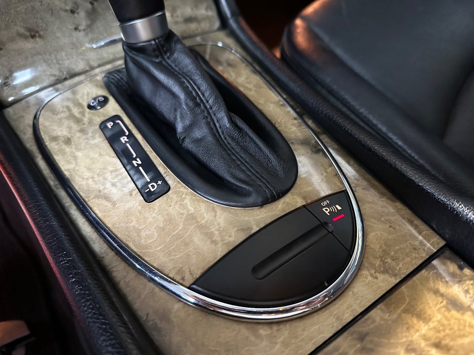 Mercedes E220 2,2 CDi Avantgarde stc. aut. 5d