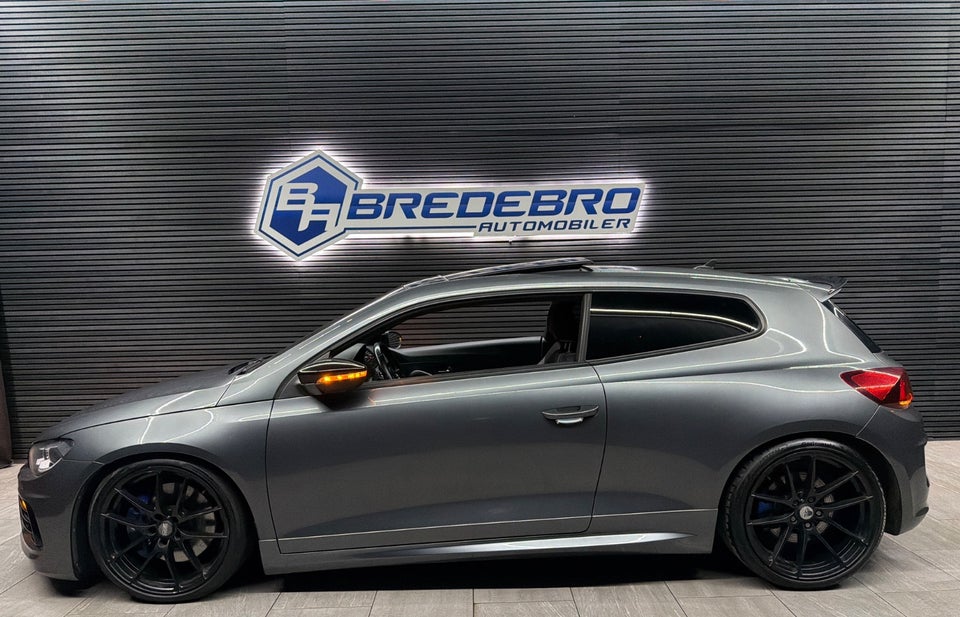 VW Scirocco 2,0 TSi 280 R DSG Van 3d