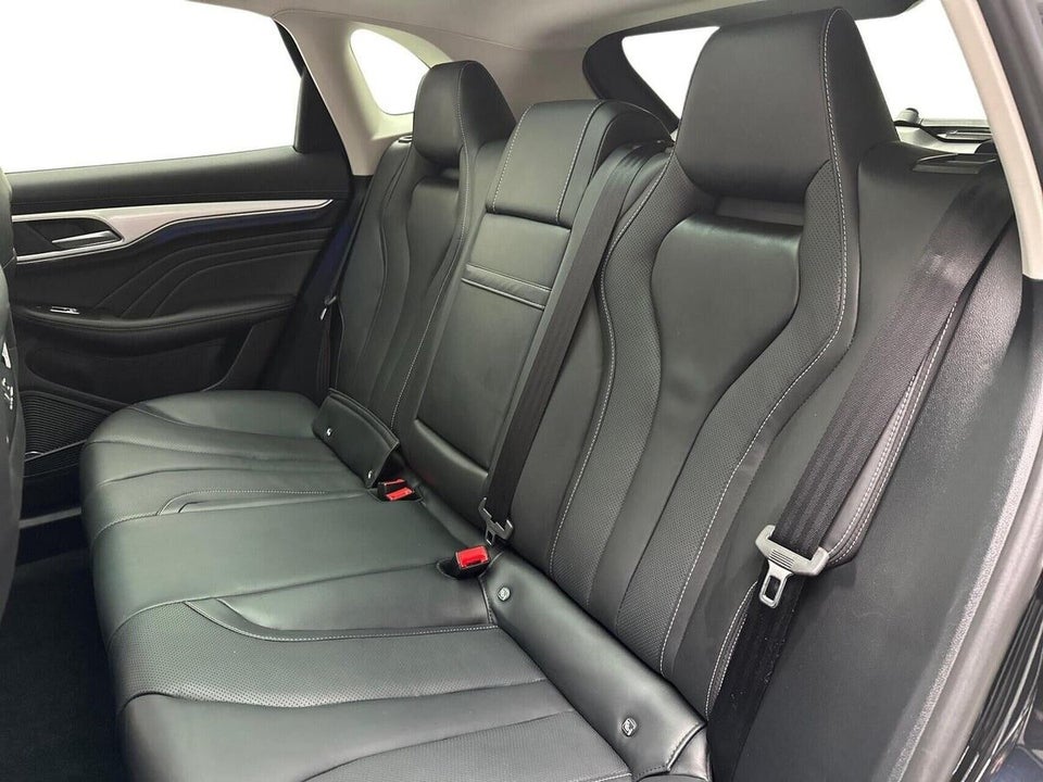 MG Marvel R Luxury 5d