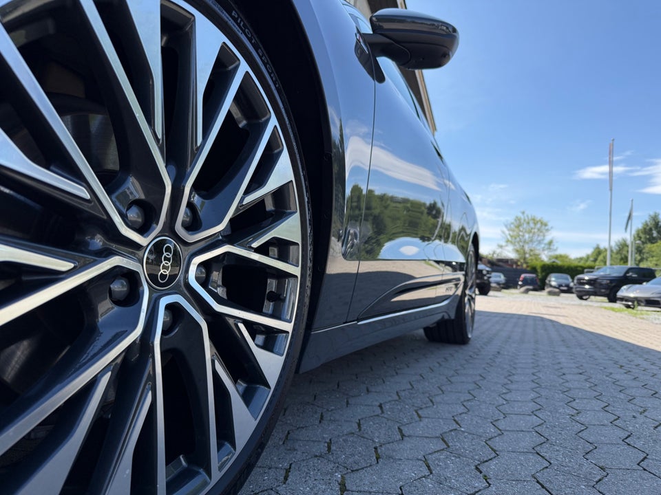 Audi A6 e-tron S-line Avant 5d