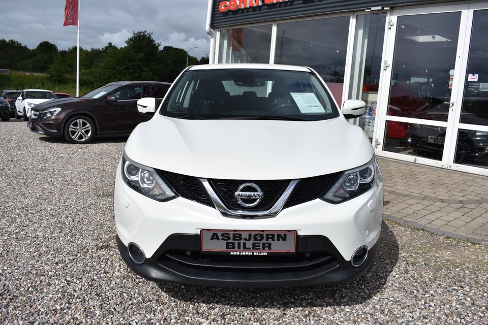 Nissan Qashqai 1,6 Dig-T 163 Acenta 5d