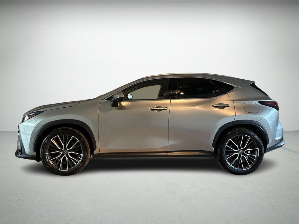 Lexus NX450h+ 2,5 Luxury aut. AWD 5d