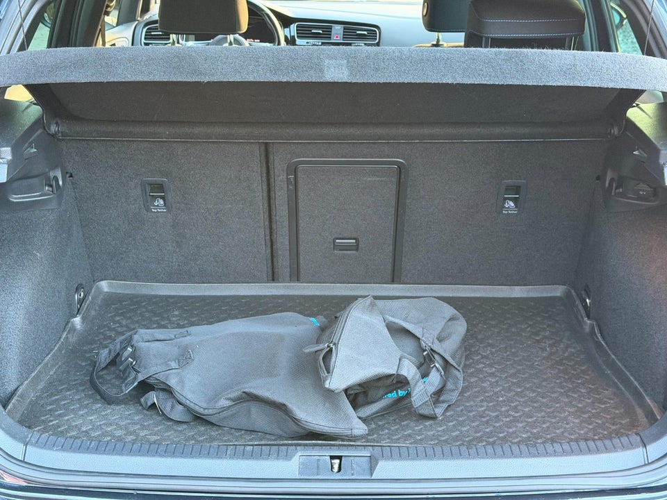 VW Golf VII 1,4 GTE DSG 5d