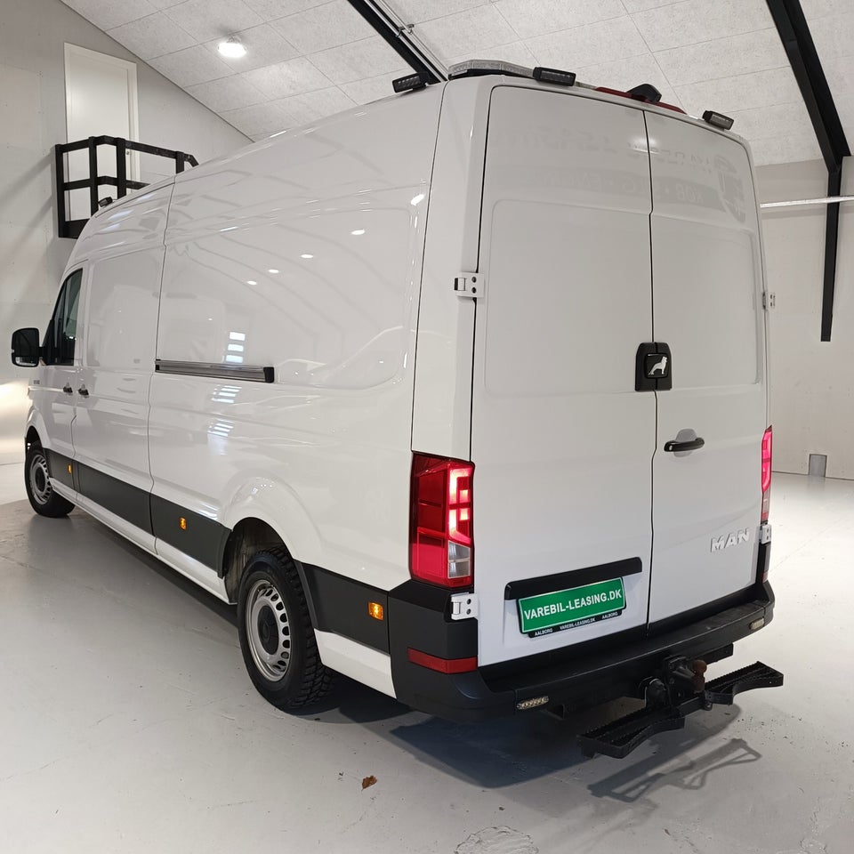 MAN TGE 2,0 3.180 Kassevogn L4H3 aut. FWD