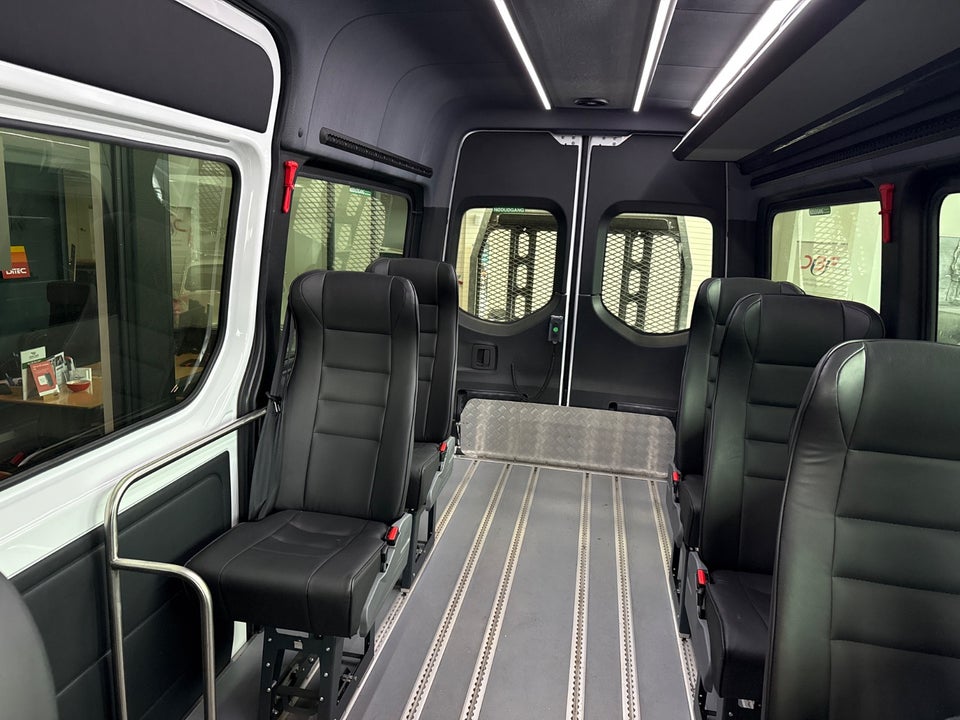 Mercedes Sprinter 317 2,0 CDi A2 Tourer aut. RWD